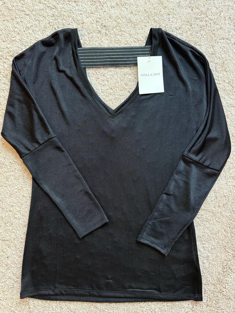 NWT Stella & Dot Black V-Neck Long Sleeve Top with Metallic Strap Detail Size M